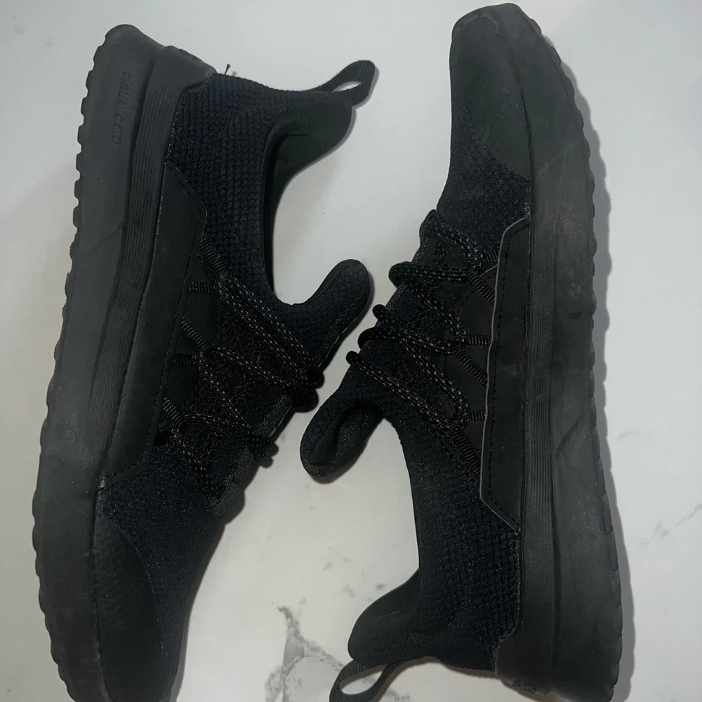 Adidas Running Shoes sz 5